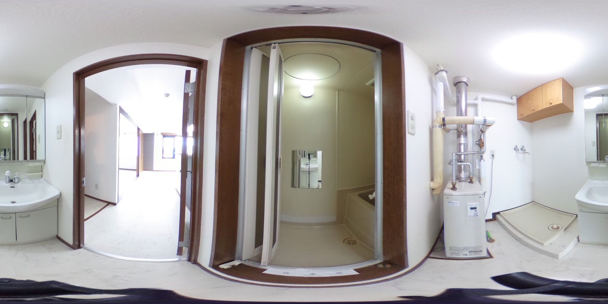 バス・シャワールーム