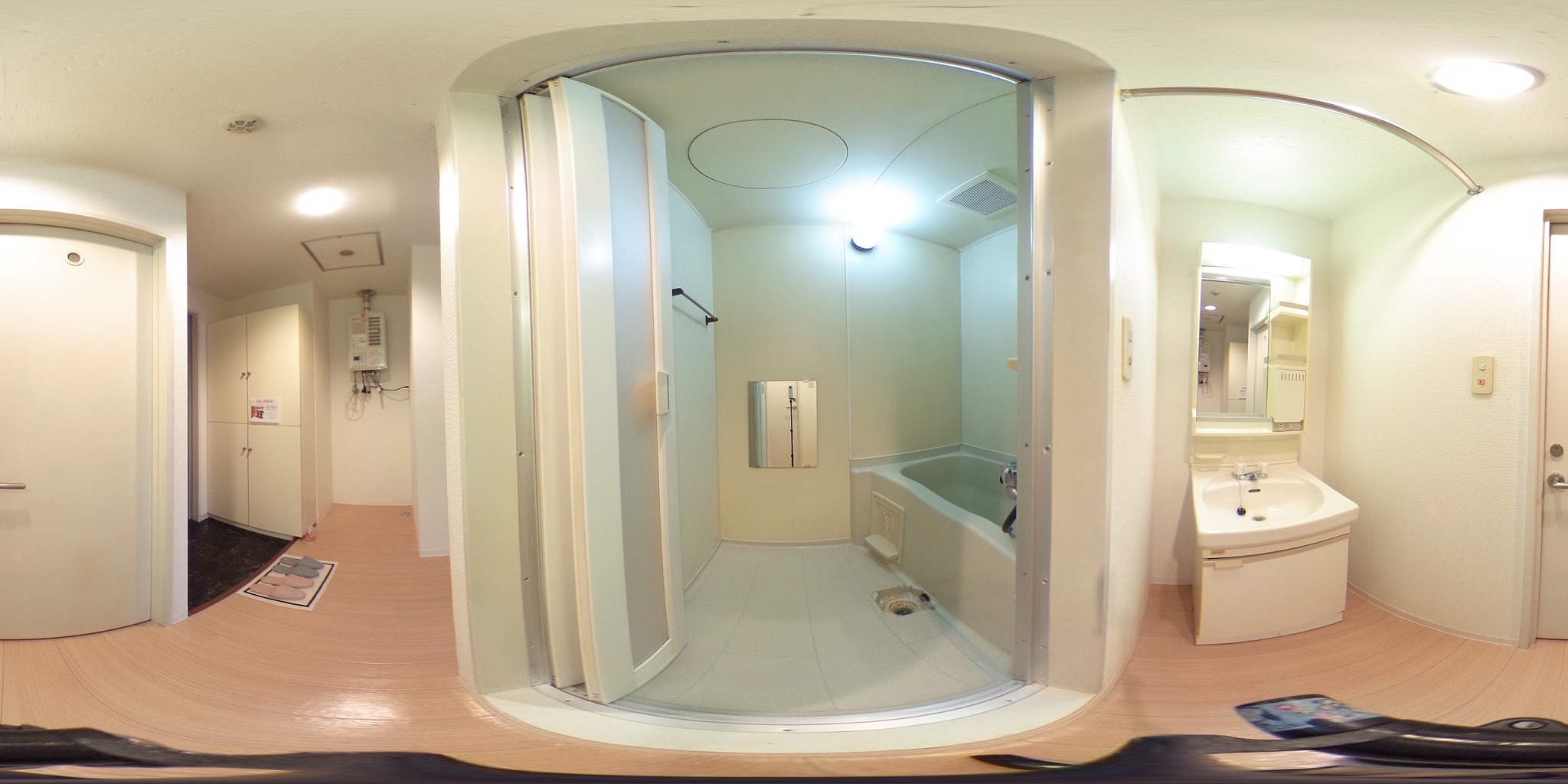 バス・シャワールーム