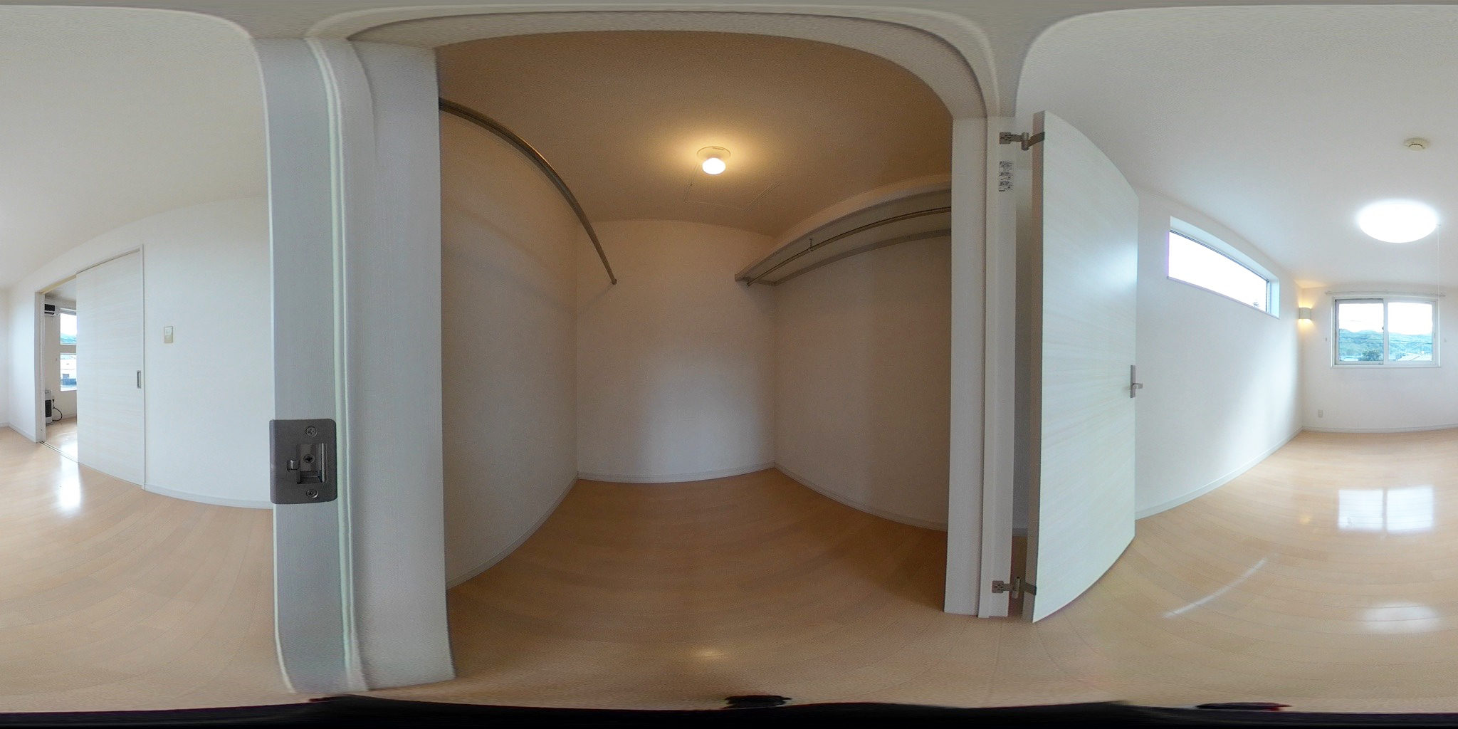 ウォークインクローゼット