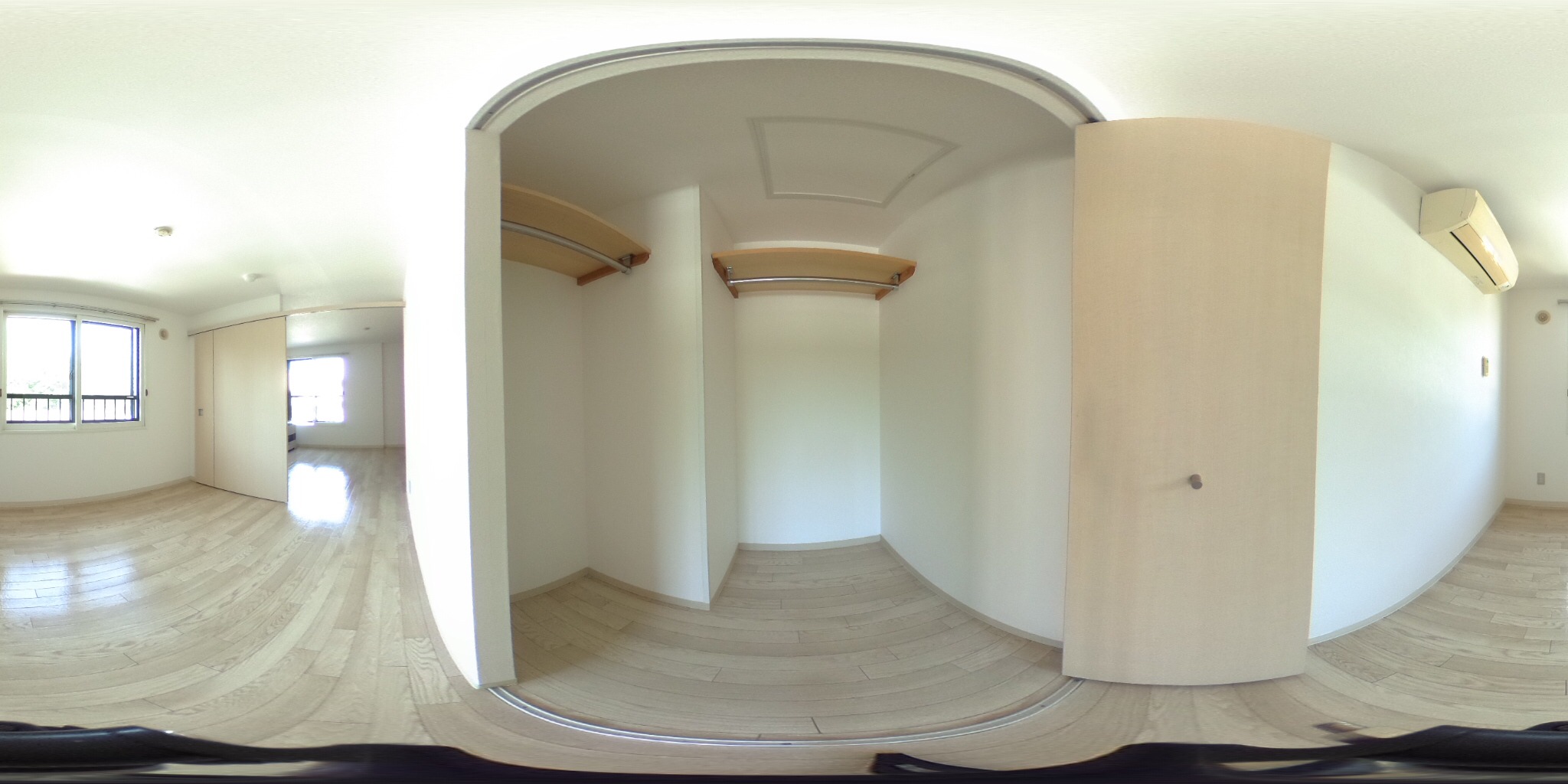 ウォークインクローゼット