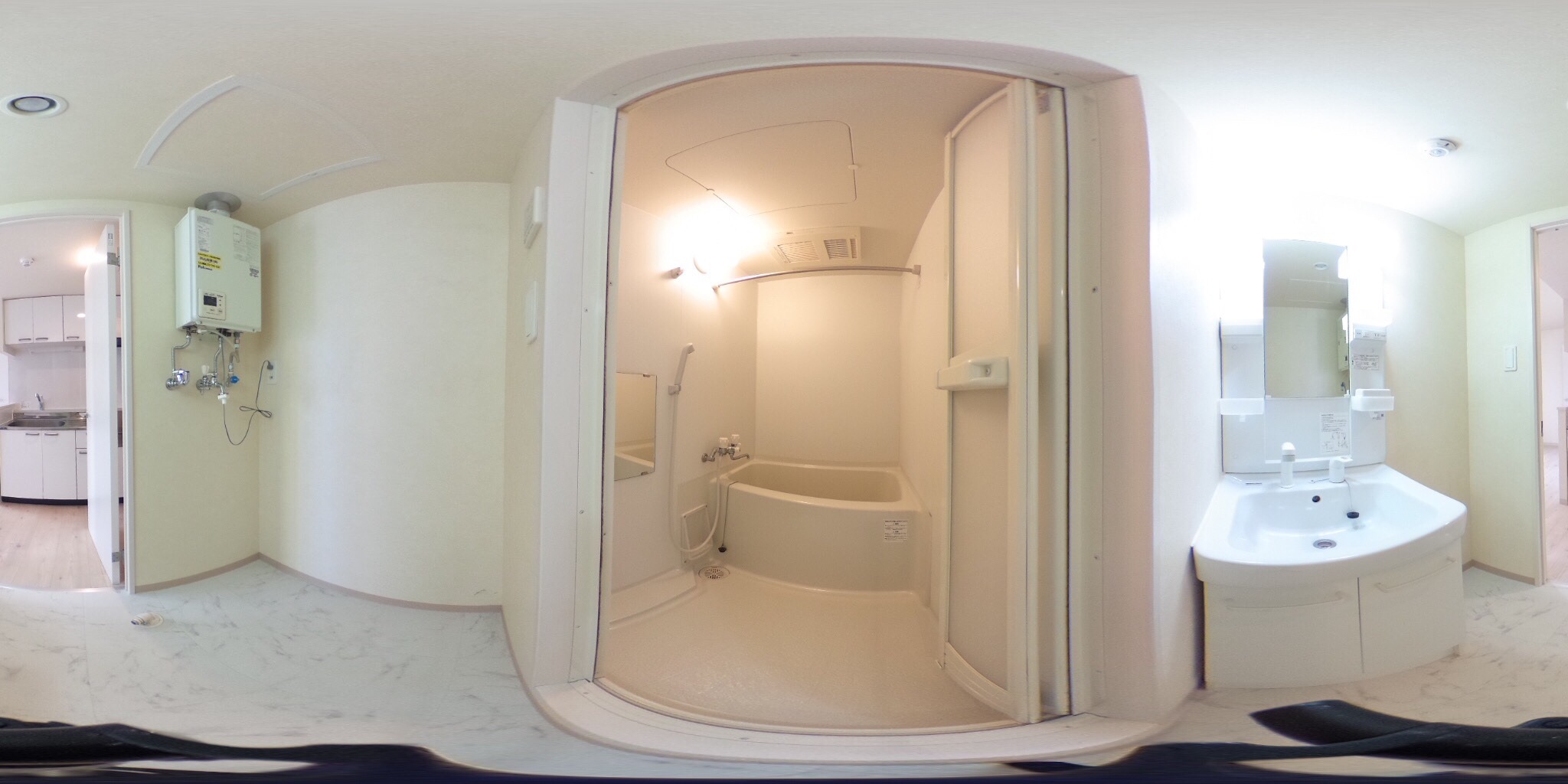 バス・シャワールーム