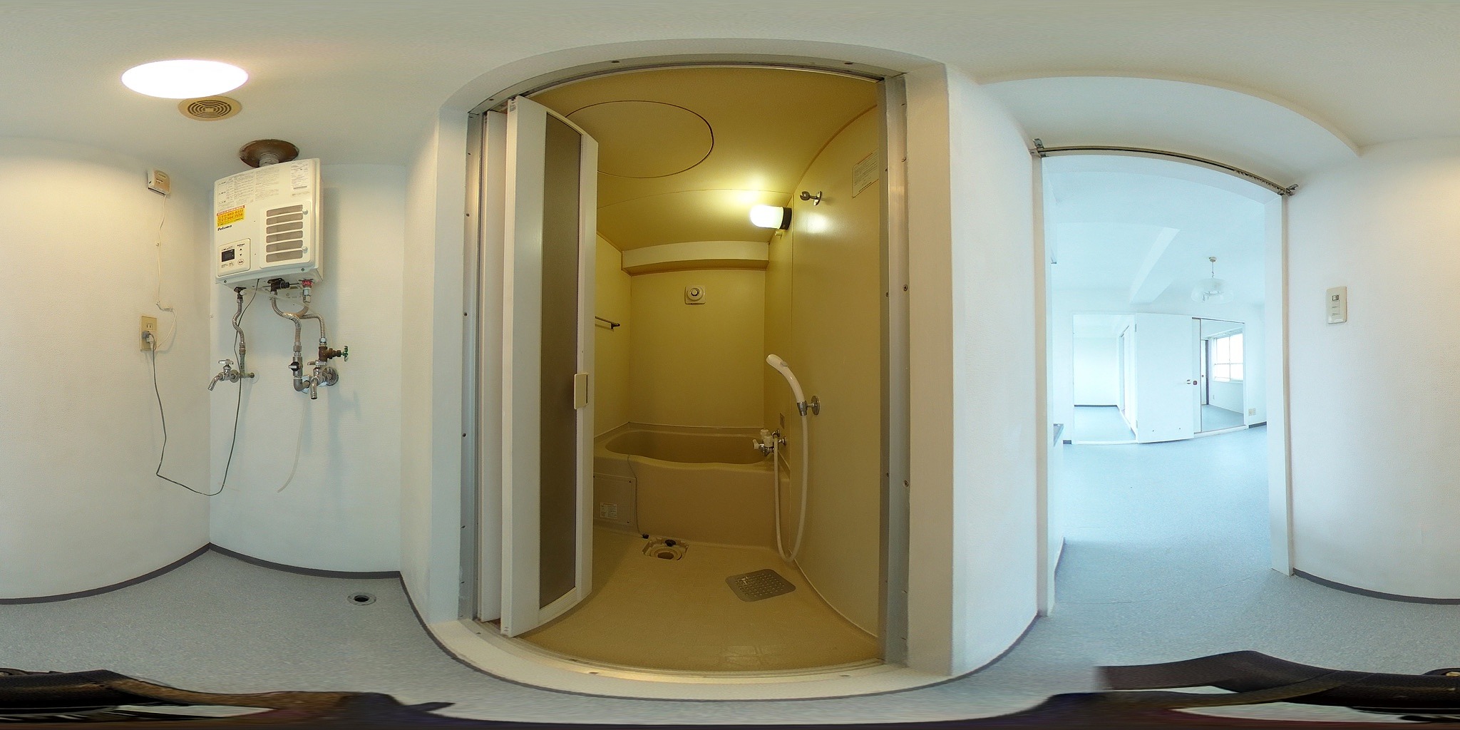 バス・シャワールーム