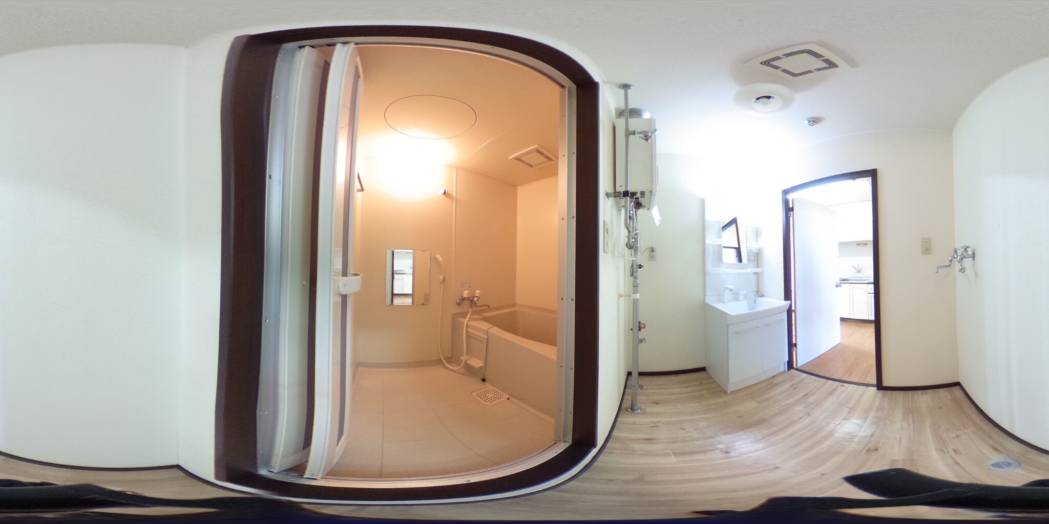 バス・シャワールーム