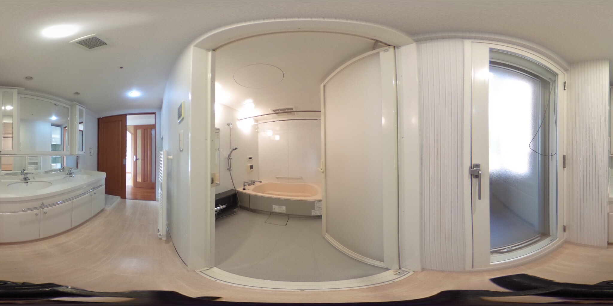 バス・シャワールーム