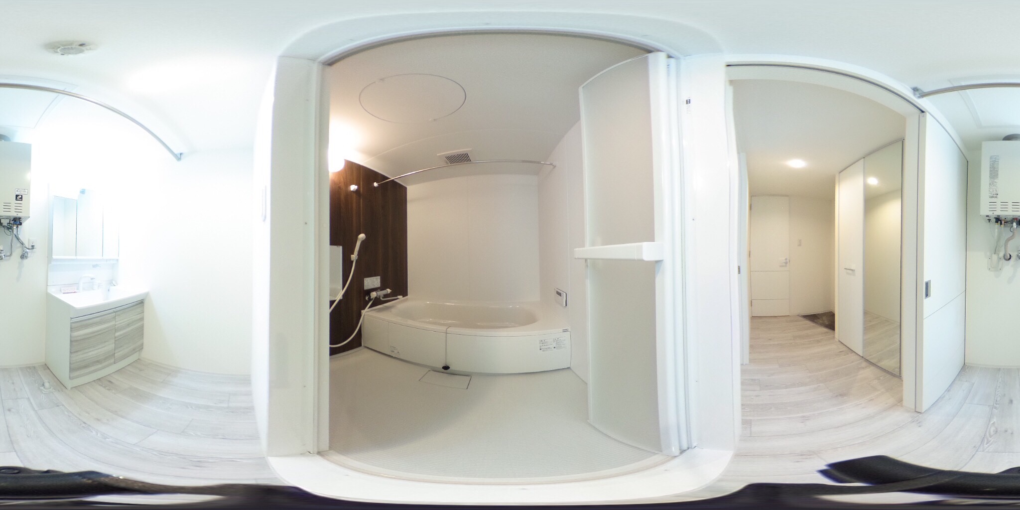 バス・シャワールーム