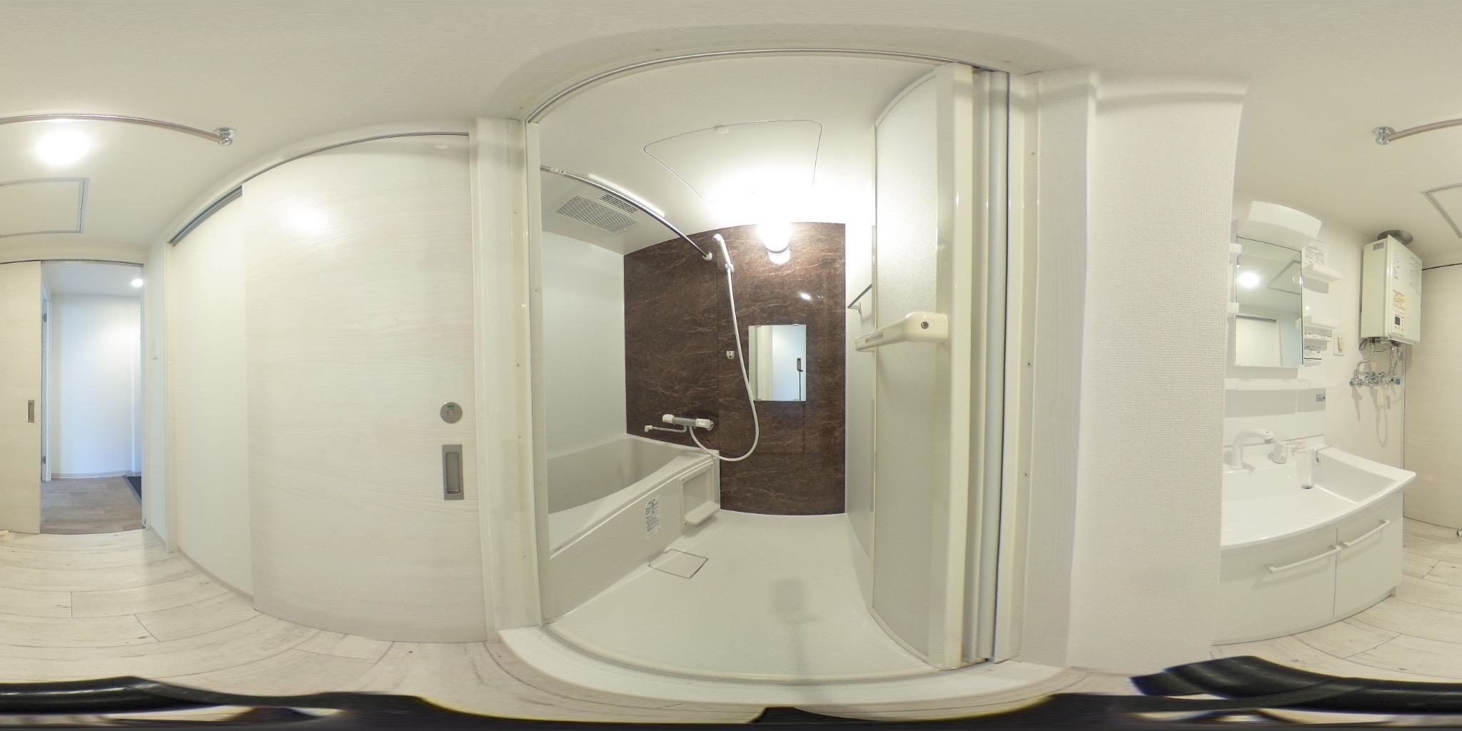 バス・シャワールーム