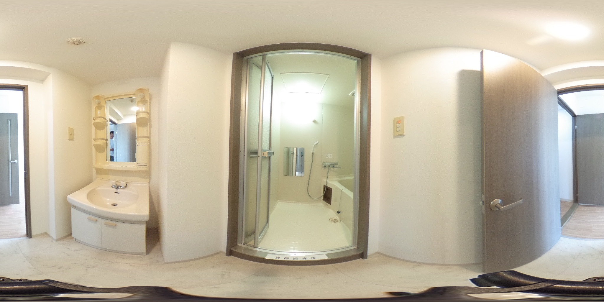 バス・シャワールーム