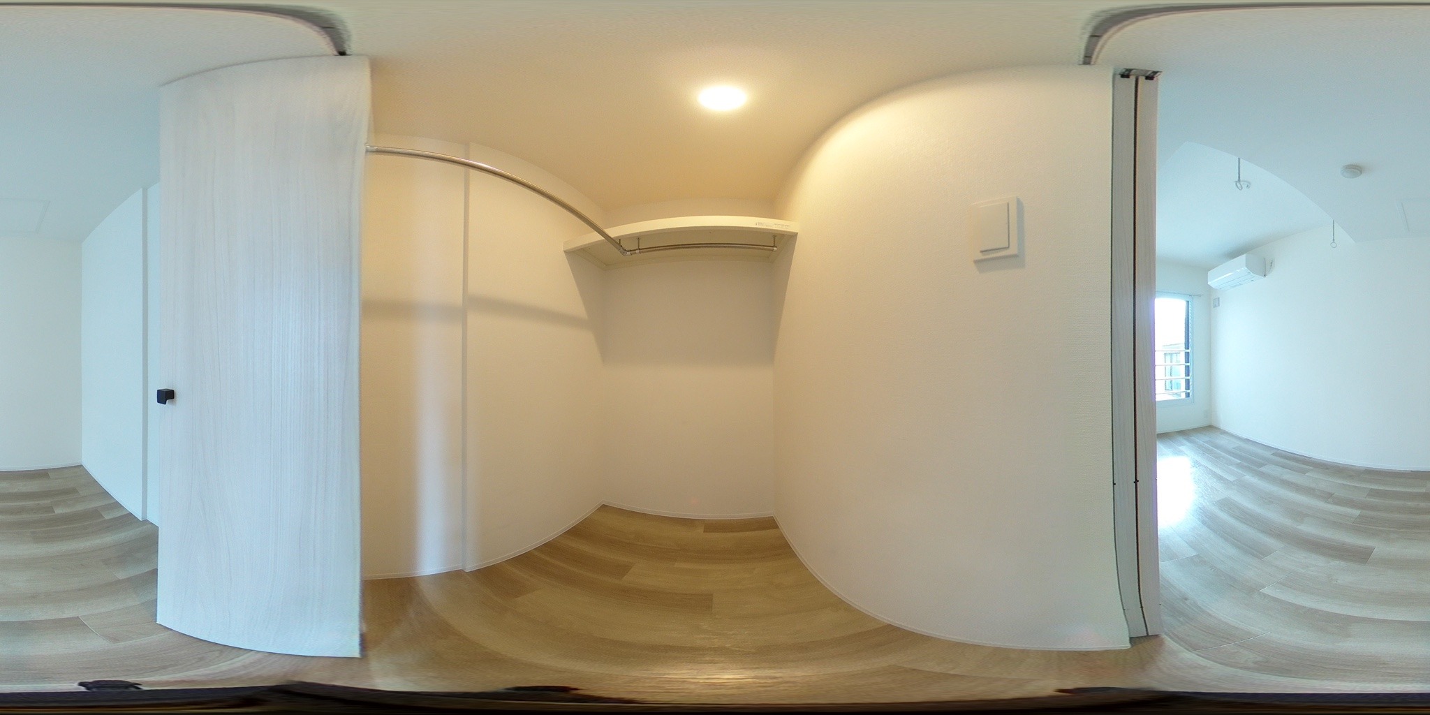 ウォークインクローゼット