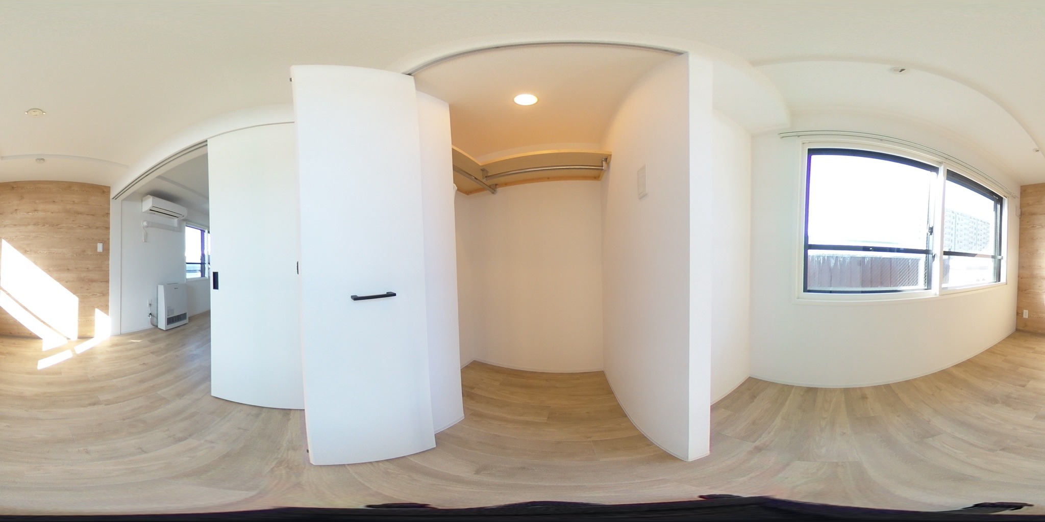 ウォークインクローゼット