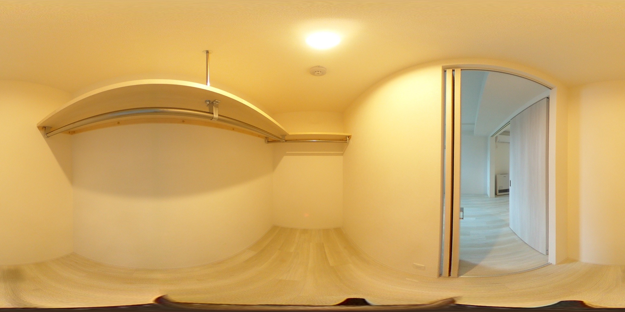 ウォークインクローゼット