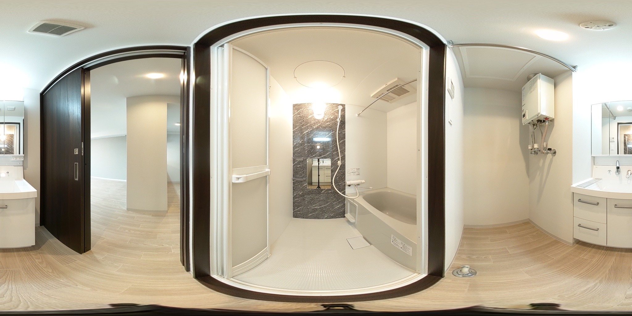 バス・シャワールーム