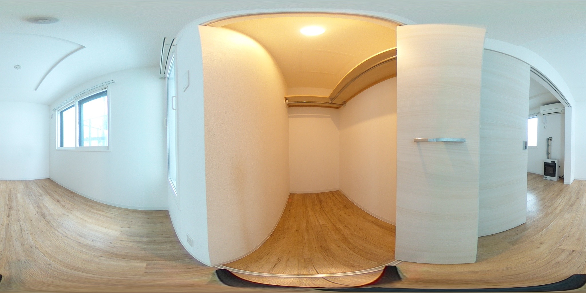 ウォークインクローゼット