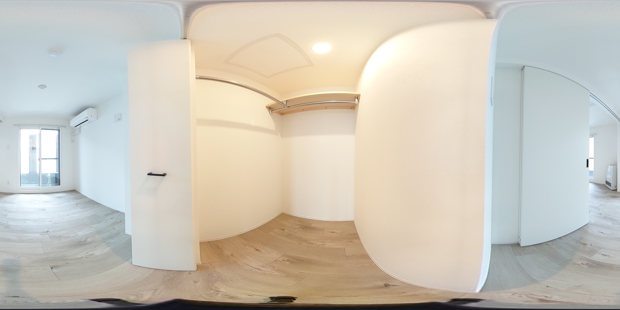 ウォークインクローゼット