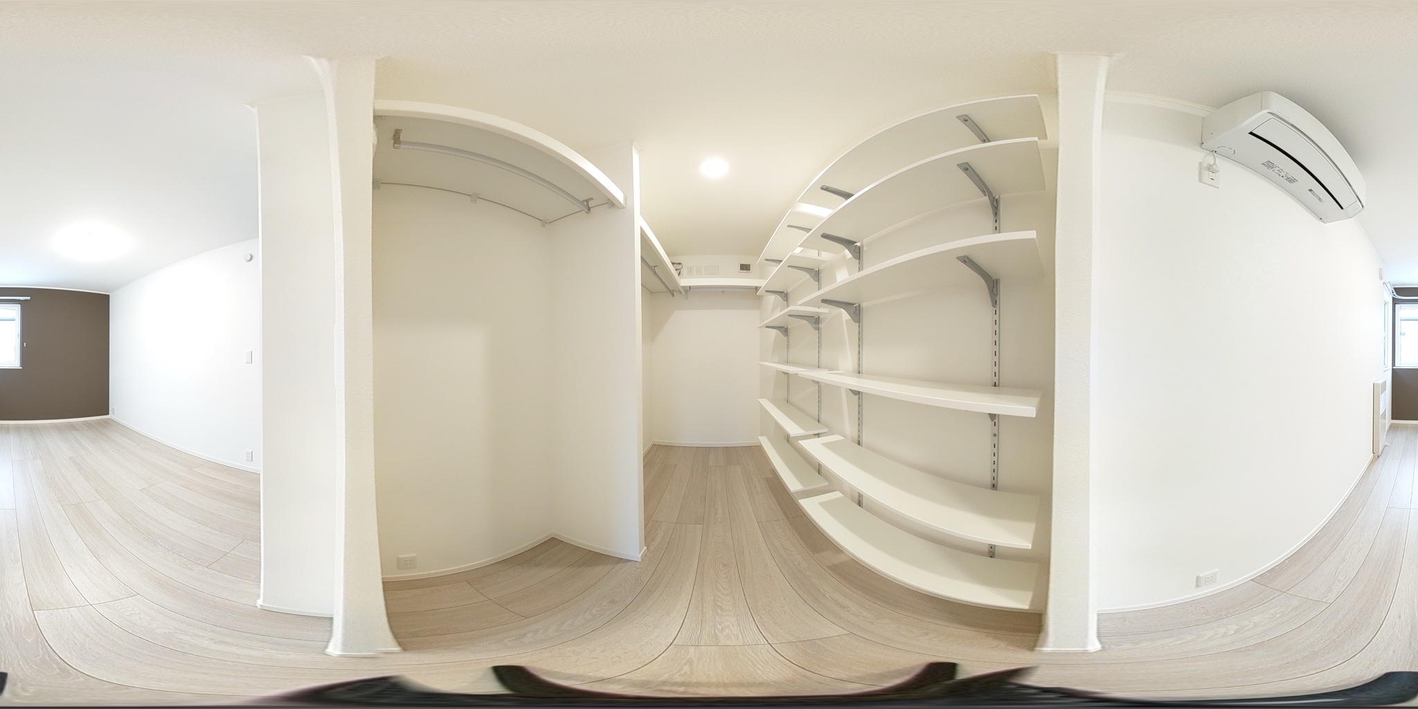 ウォークインクローゼット