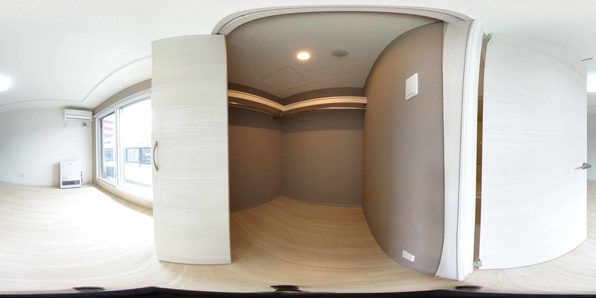 ウォークインクローゼット