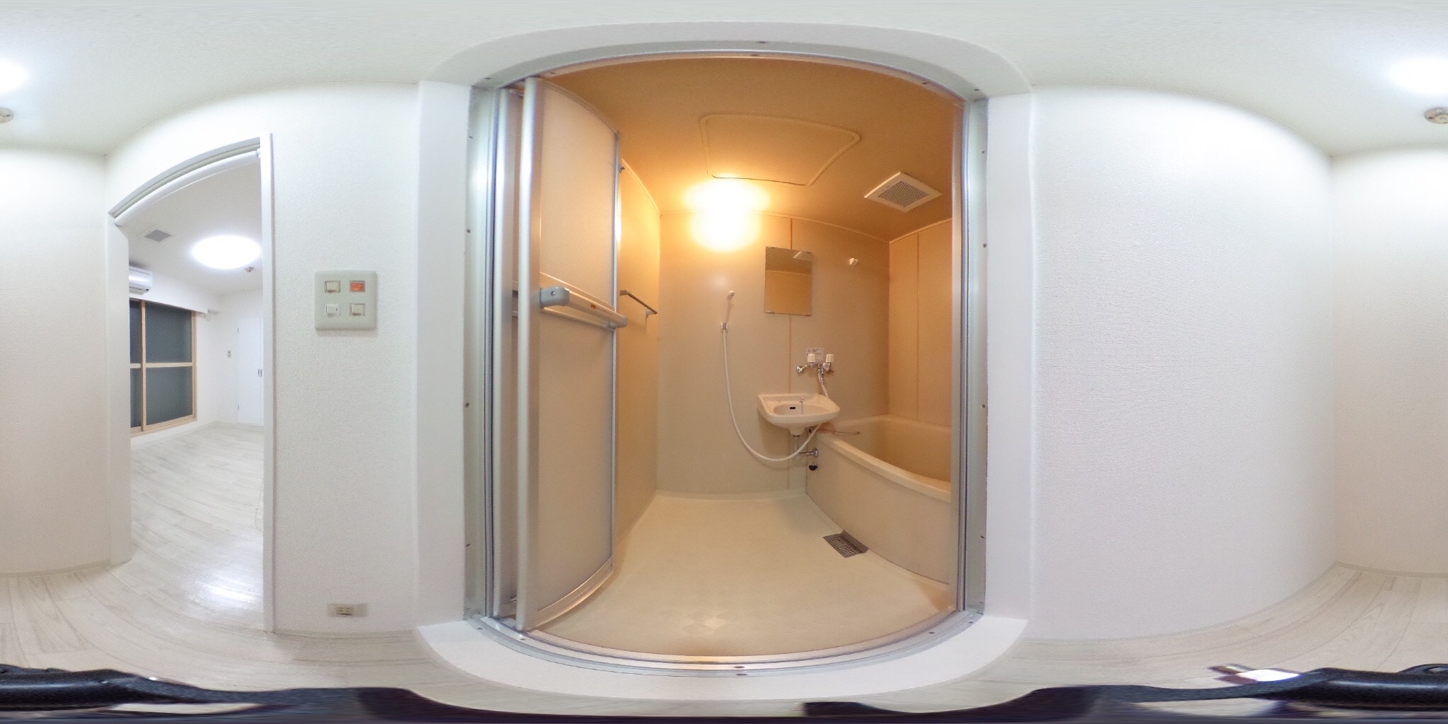 バス・シャワールーム