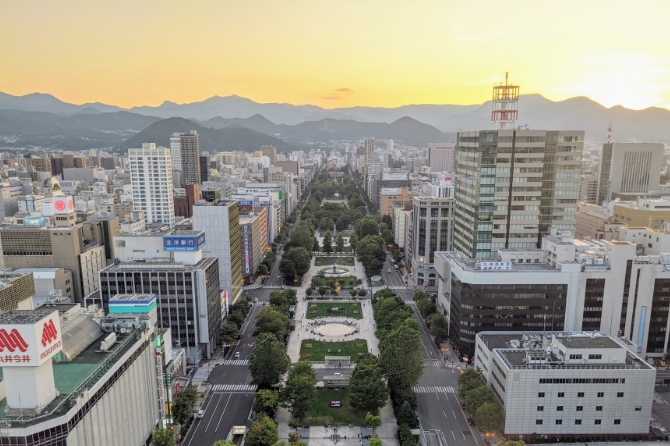札幌の中心、大通地区を望む。贅沢な都心居住を