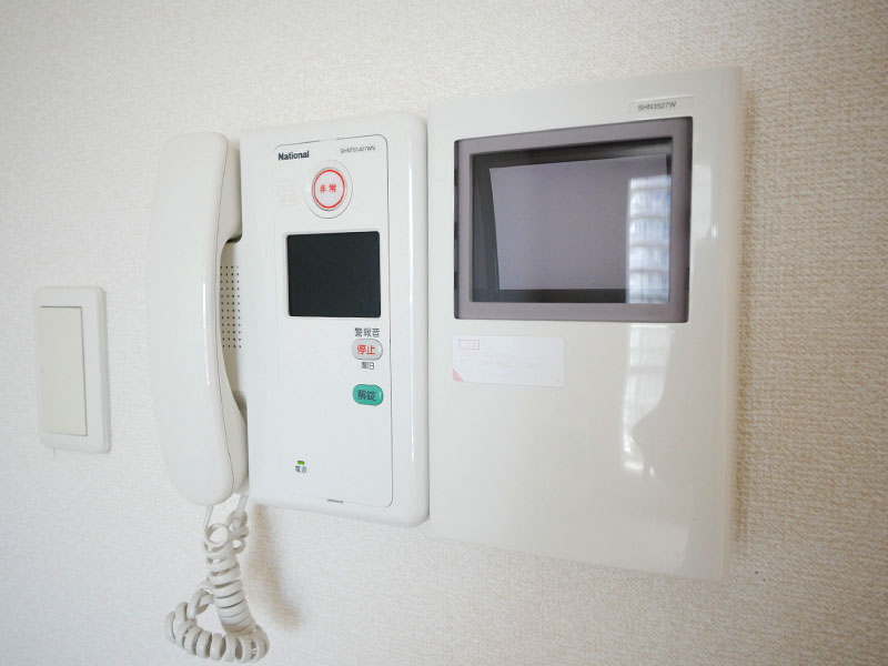 インターホン