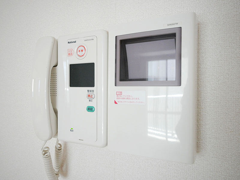 インターホン