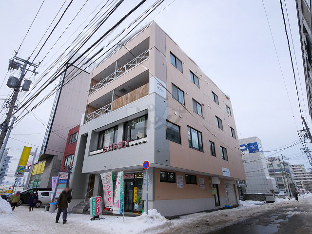札幌市東区北２４条東１６丁目のテナント