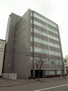 札幌市中央区北８条西１８丁目のテナント