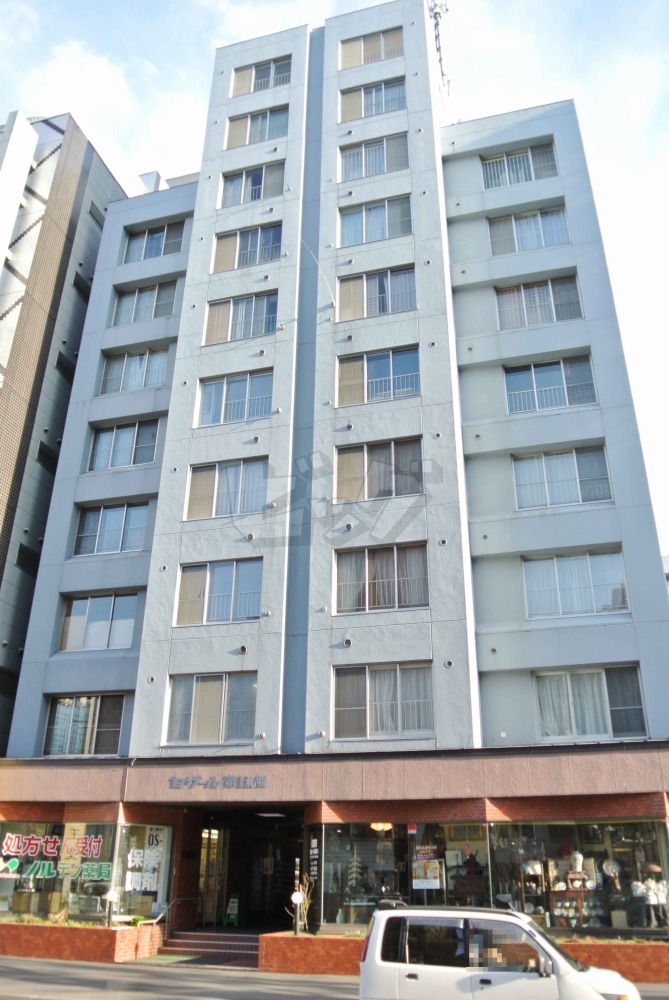 札幌市中央区南３条西６丁目のテナント