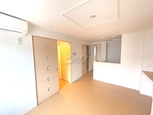 居間