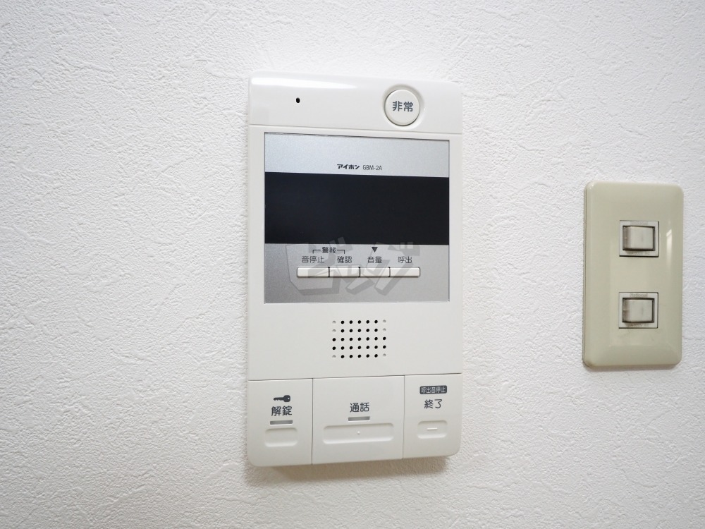 インターホン