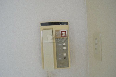 インターホン