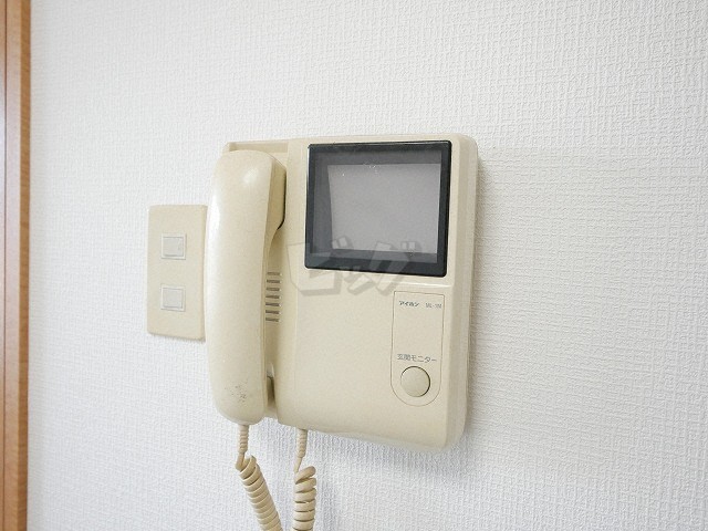インターホン