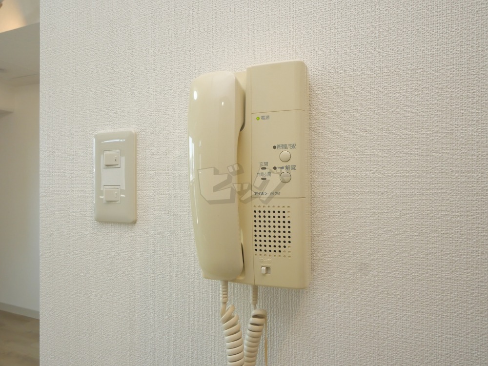 インターホン