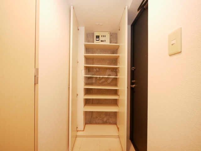玄関収納