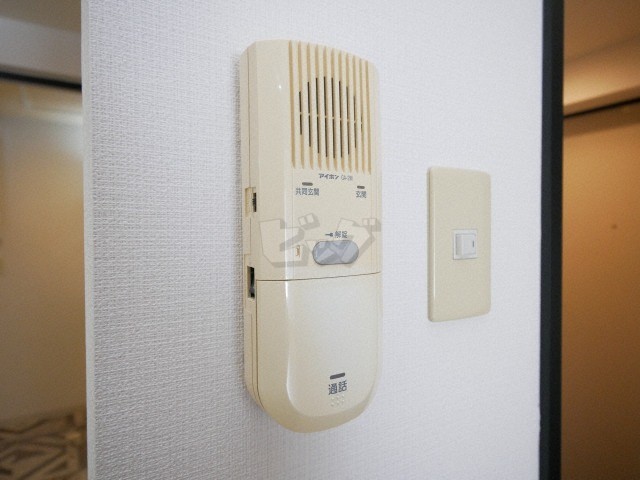 インターホン