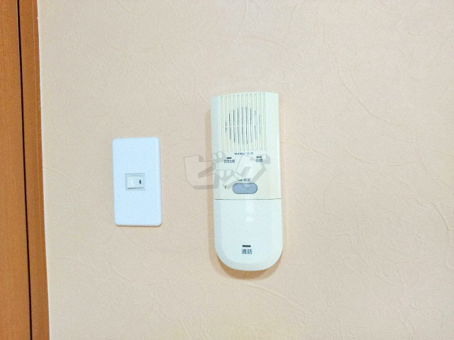 インターホン