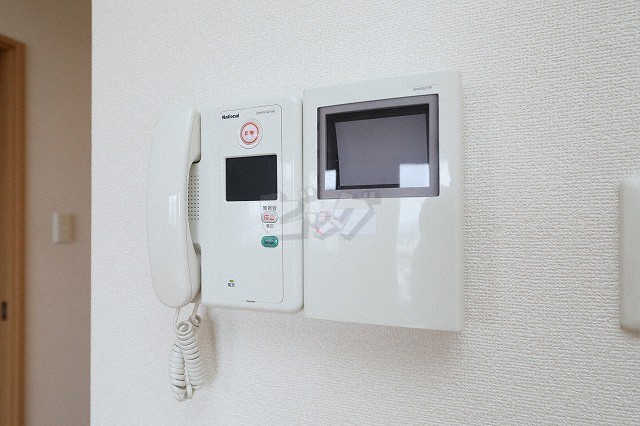 インターホン