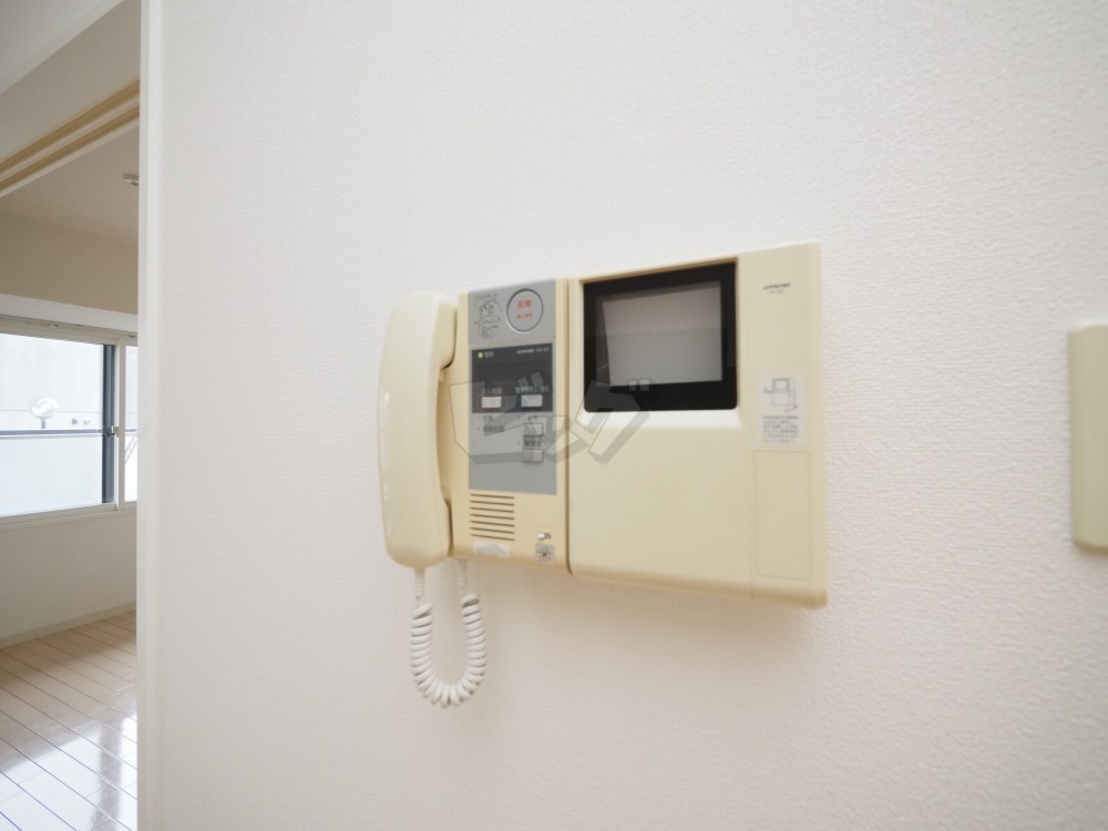インターホン