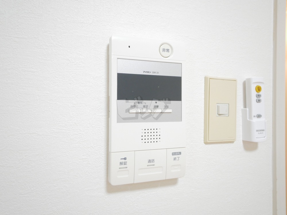 インターホン