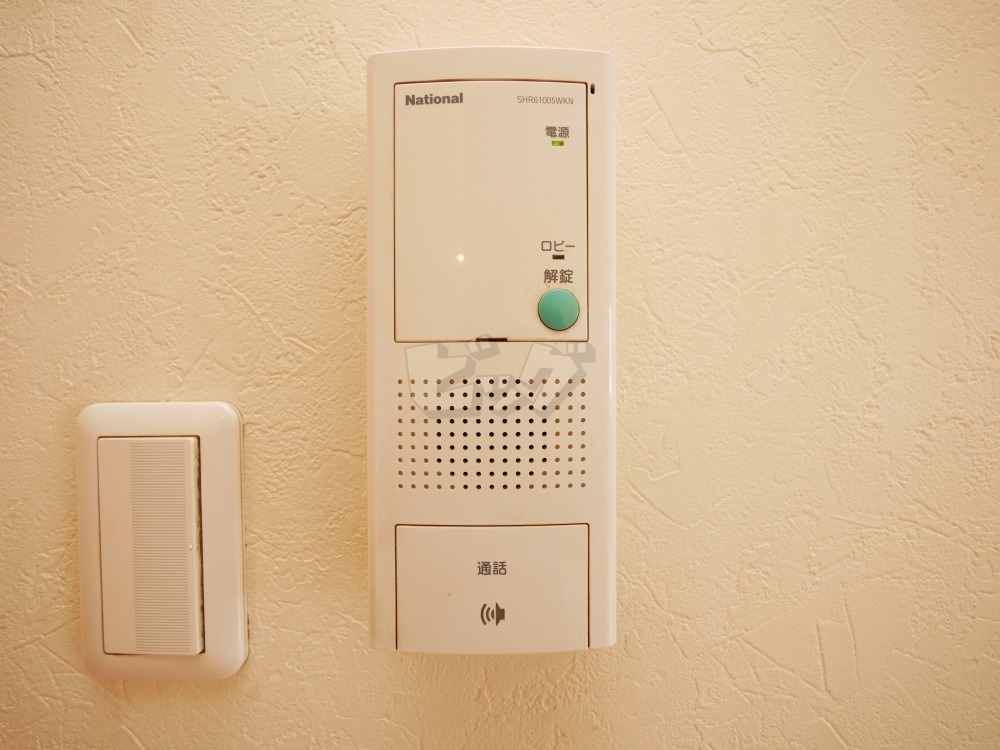 インターホン