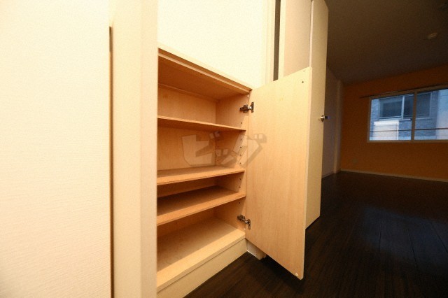 玄関収納