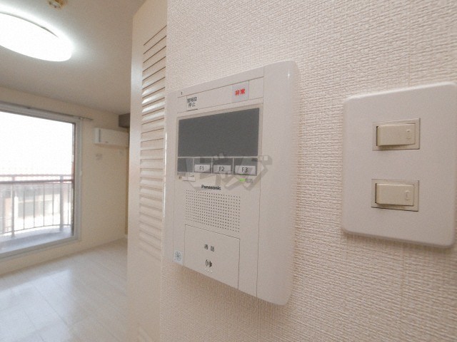 インターホン