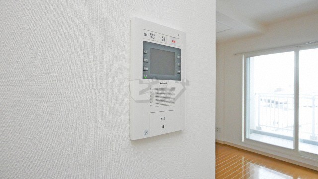 インターホン