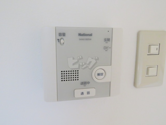 インターホン