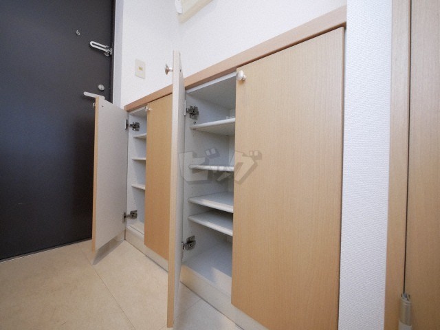 玄関収納