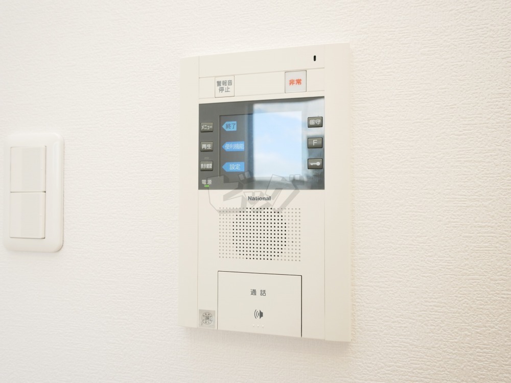 インターホン