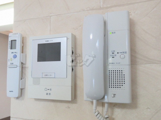 インターホン