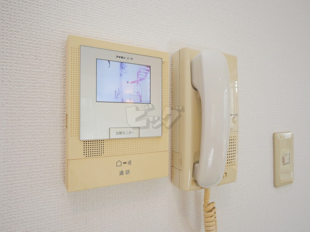 インターホン