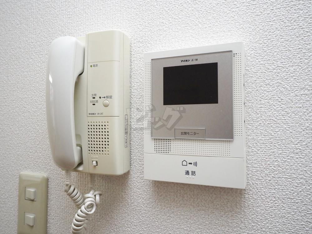 インターホン