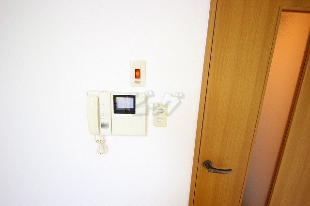 インターホン