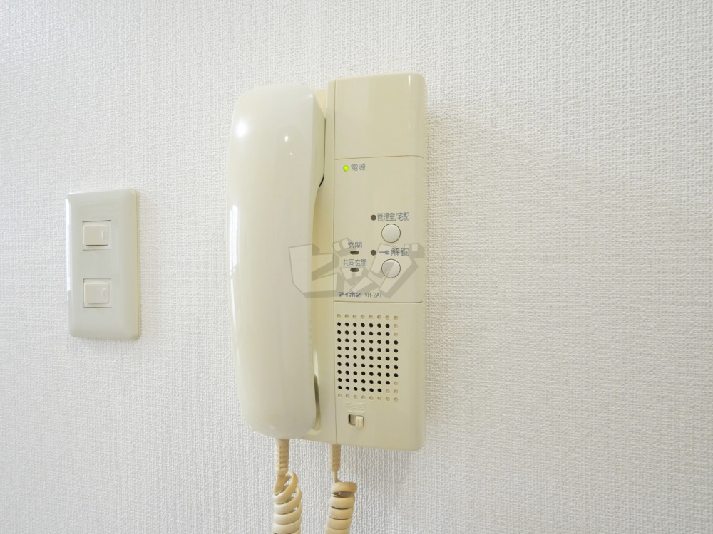 インターホン