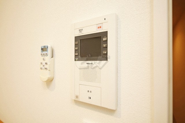 インターホン